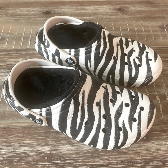 CROCS Shoes Crocs Black White Zebra Print Classic Fur Lined Clogs 8w6m Poshmark